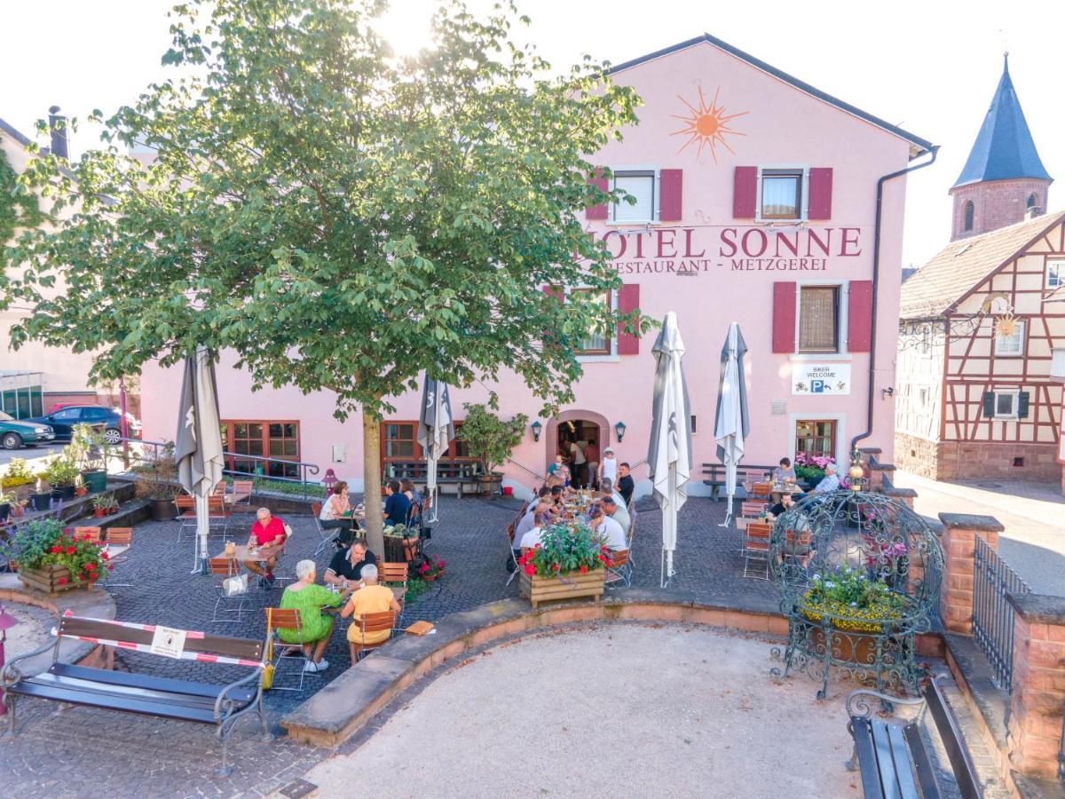 Hotel - Restaurant - Metzgerei Sonne Loffenau Exterior foto